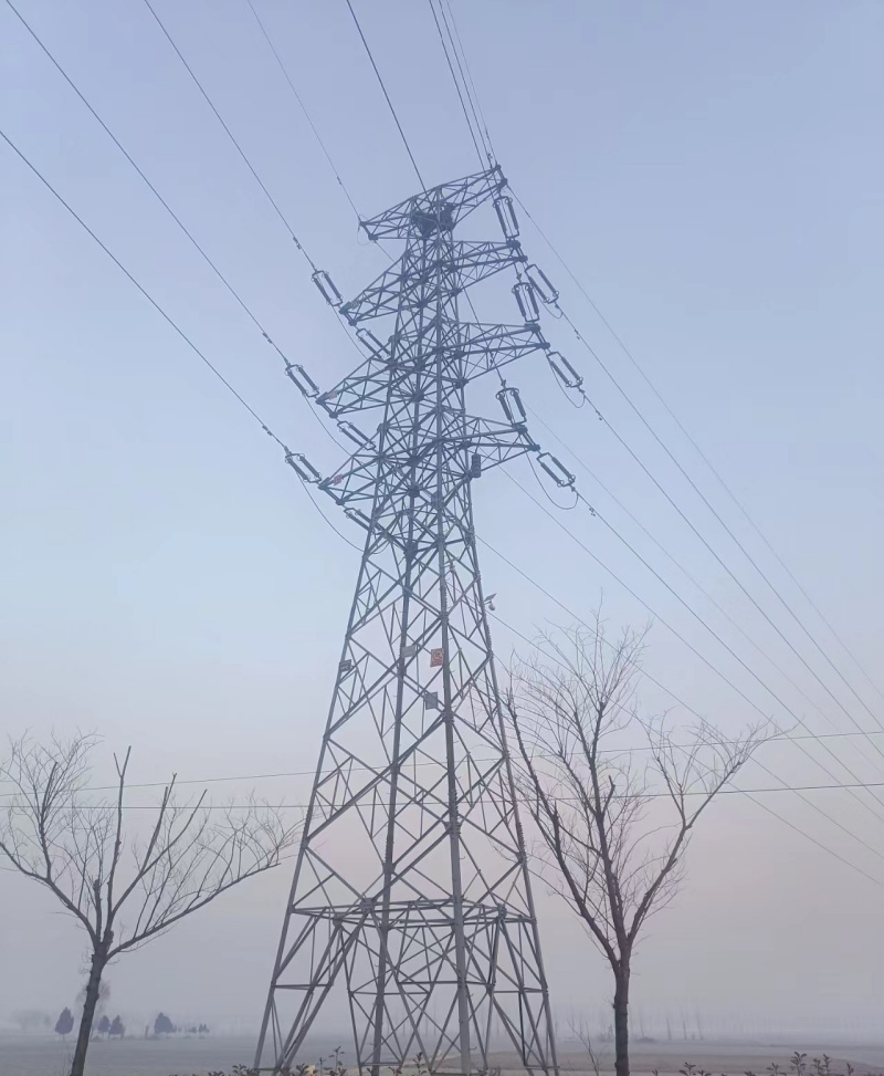 Ano ang mga katangian ng galvanized na anggulo ng bakal na tower?